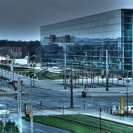 Проживание в семье Grune Und Ruhige Lage / And Quiet Area Дрезден